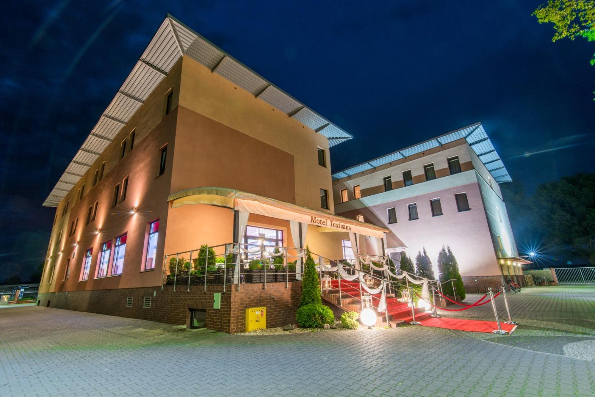 Hotel Texicana Sulechow Exterior photo